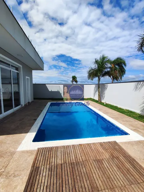 Foto 1 de Casa com 3 quartos à venda e para alugar, 175m2 em Pardinho - SP