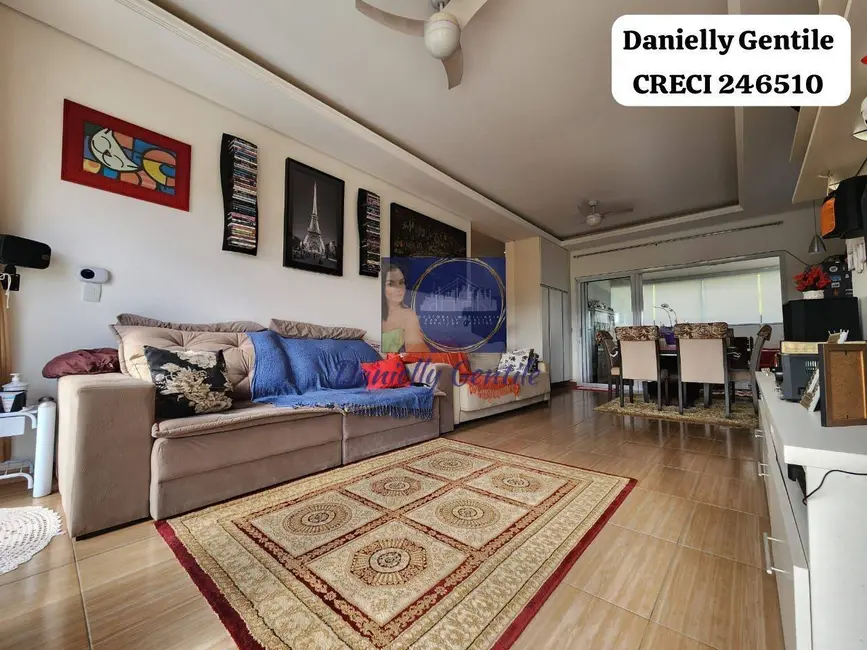 Foto 1 de Casa com 3 quartos à venda, 220m2 em Pardinho - SP