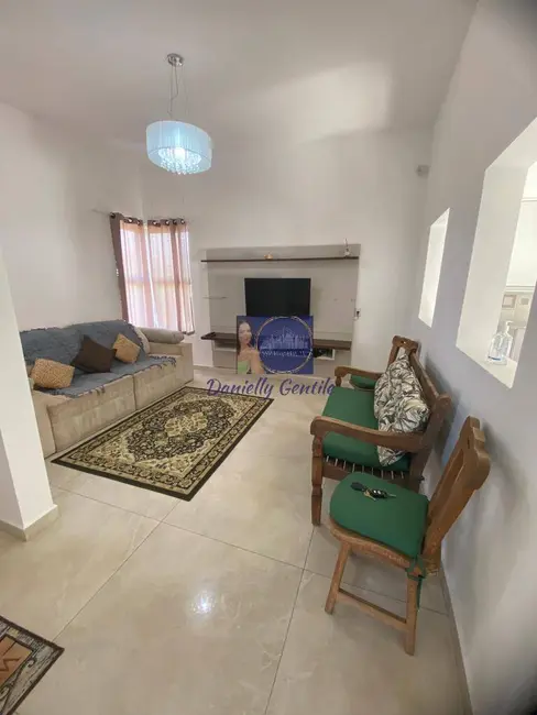Foto 2 de Casa com 4 quartos à venda, 170m2 em Pardinho - SP