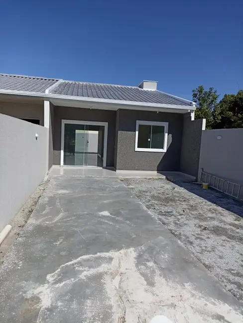 Foto 3 de Casa com 2 quartos à venda, 63m2 em Matinhos - PR