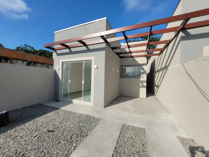 Foto 2 de Casa com 3 quartos à venda, 75m2 em Matinhos - PR