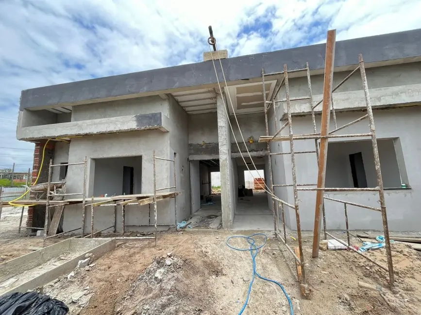 Foto 1 de Casa com 3 quartos à venda, 90m2 em Matinhos - PR