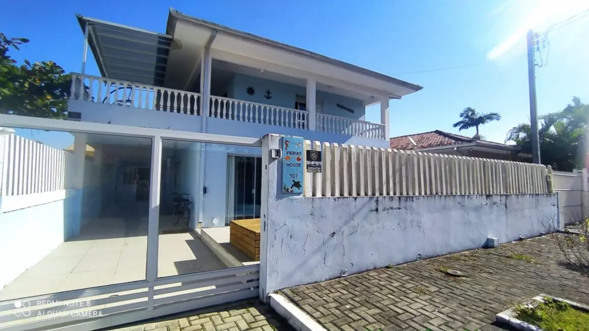 Foto 4 de Sobrado com 4 quartos à venda, 240m2 em Pontal Do Parana - PR