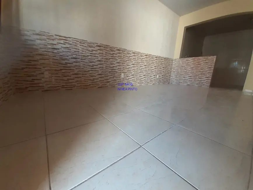 Foto 9 de Casa com 1 quarto à venda, 120m2 em Jardim Atlântico Central (Itaipuaçu), Marica - RJ
