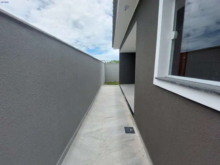 Foto 5 de Casa com 2 quartos à venda, 190m2 em Jardim Atlântico Leste (Itaipuaçu), Marica - RJ