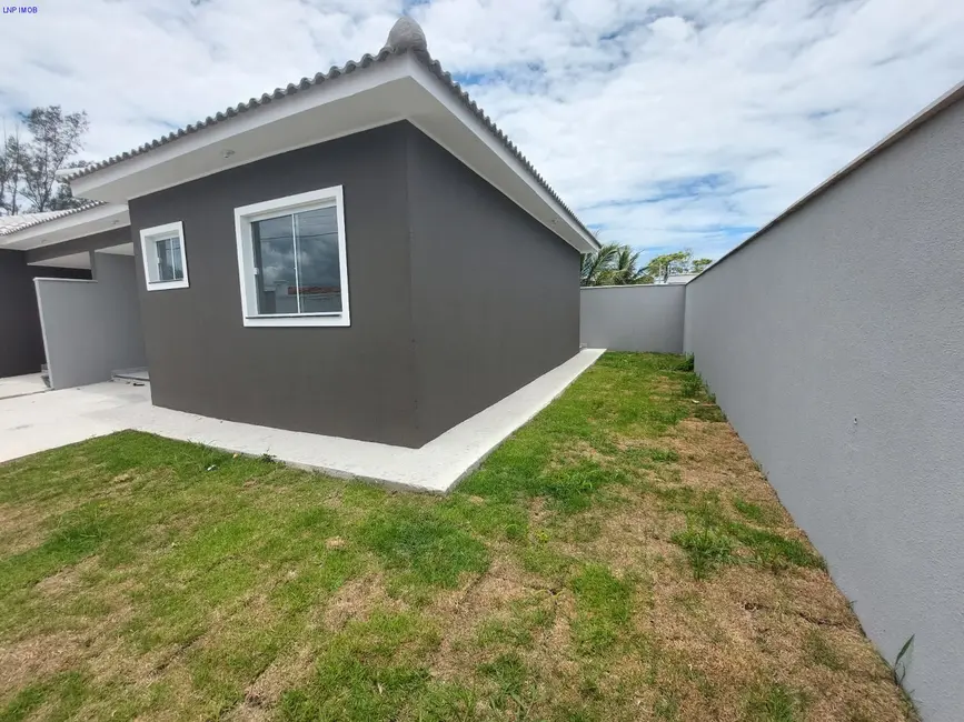 Foto 2 de Casa com 2 quartos à venda, 190m2 em Jardim Atlântico Leste (Itaipuaçu), Marica - RJ