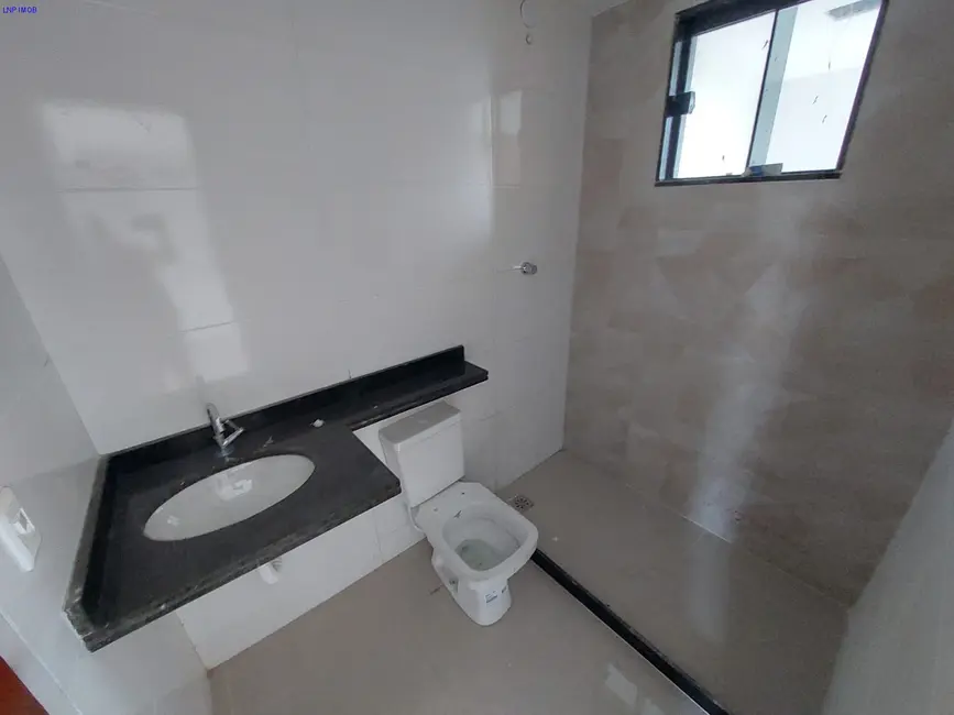 Foto 8 de Casa com 2 quartos à venda, 190m2 em Jardim Atlântico Central (Itaipuaçu), Marica - RJ