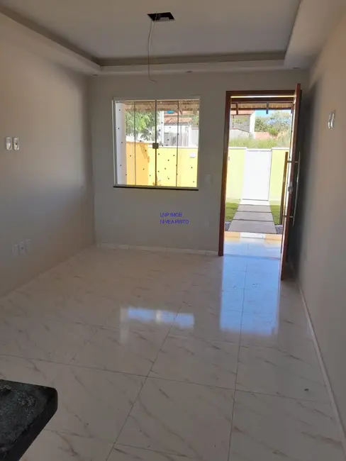 Foto 6 de Casa com 2 quartos à venda, 360m2 em Jacaroá, Marica - RJ