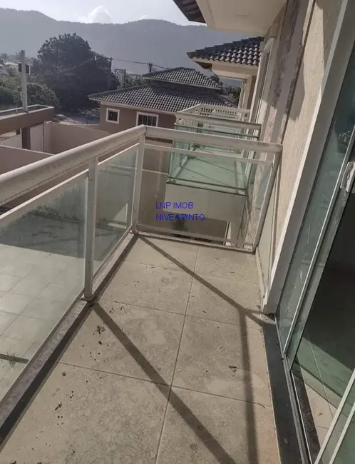 Foto 3 de Casa com 2 quartos à venda, 220m2 em Barroco (Itaipuaçu), Marica - RJ