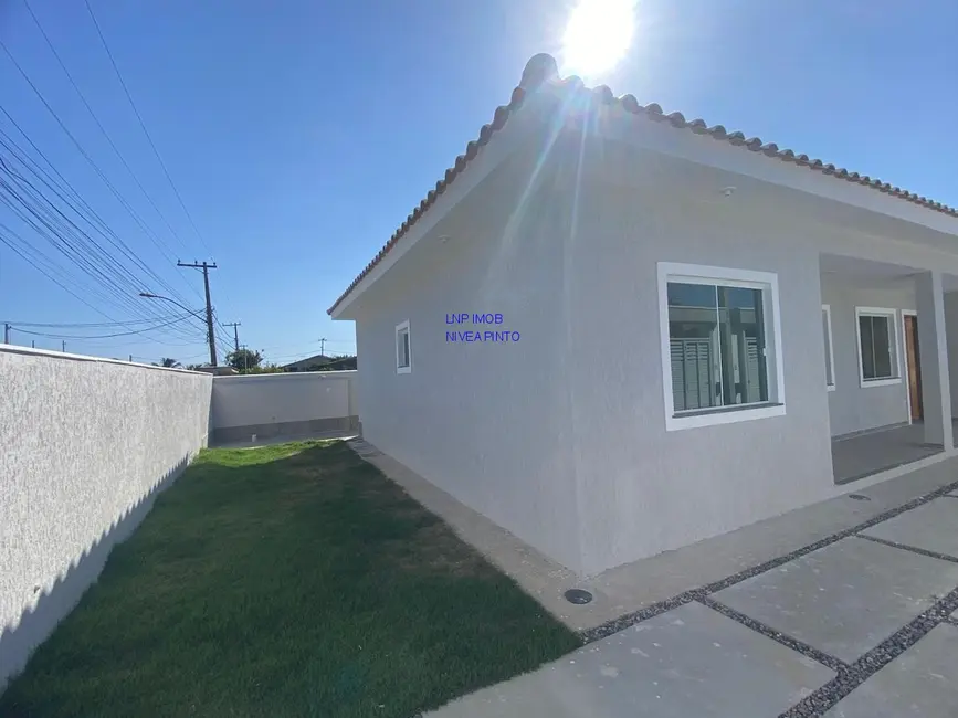 Foto 3 de Casa com 2 quartos à venda, 75m2 em Jardim Atlântico Leste (Itaipuaçu), Marica - RJ
