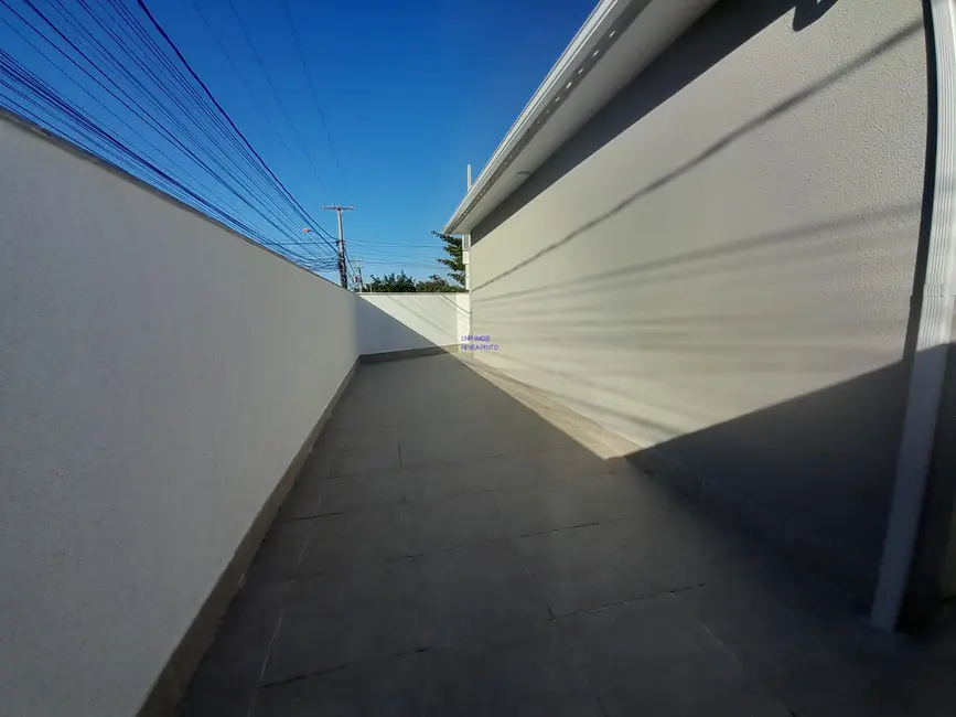 Foto 4 de Casa de Condomínio com 2 quartos à venda, 200m2 em Jardim Atlântico Central (Itaipuaçu), Marica - RJ