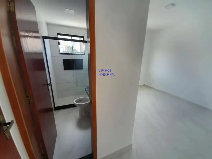 Foto 9 de Casa com 2 quartos à venda, 200m2 em Jardim Atlântico Central (Itaipuaçu), Marica - RJ