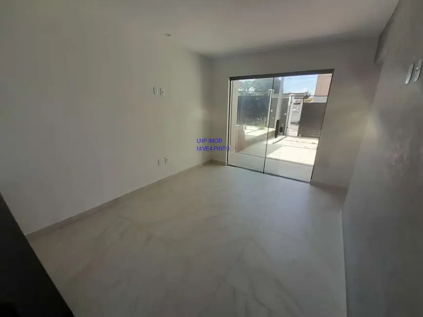 Foto 4 de Casa com 2 quartos à venda, 200m2 em Jardim Atlântico Central (Itaipuaçu), Marica - RJ