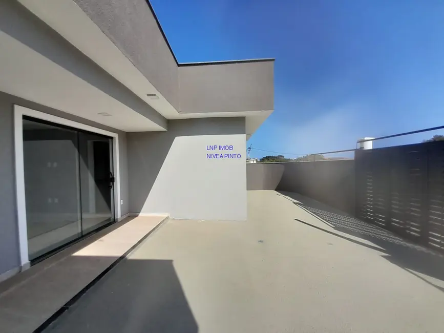 Foto 3 de Casa com 2 quartos à venda, 150m2 em Jardim Atlântico Central (Itaipuaçu), Marica - RJ