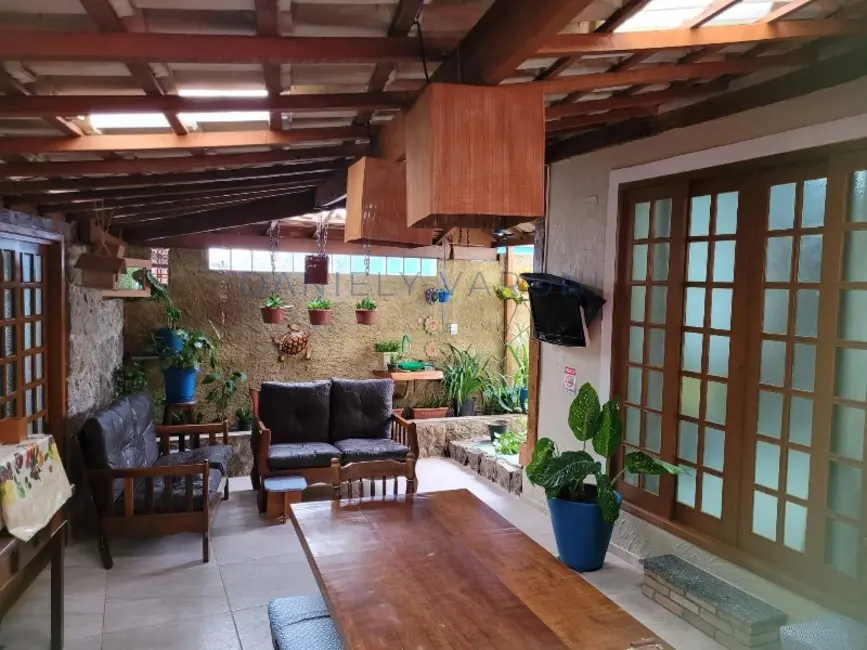 Foto 1 de Casa de Condomínio com 5 quartos à venda, 170m2 em Ilhabela - SP