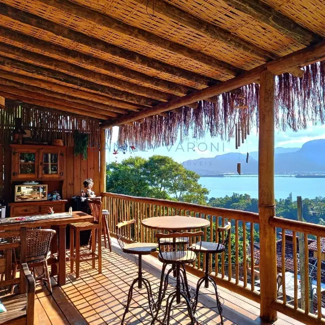 Foto 2 de Casa com 4 quartos à venda, 278m2 em Ilhabela - SP