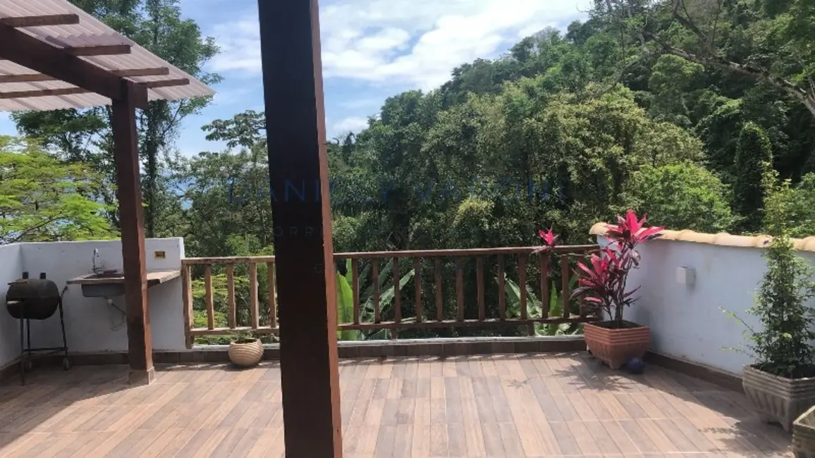 Foto 2 de Casa com 10 quartos à venda, 408m2 em Ilhabela - SP