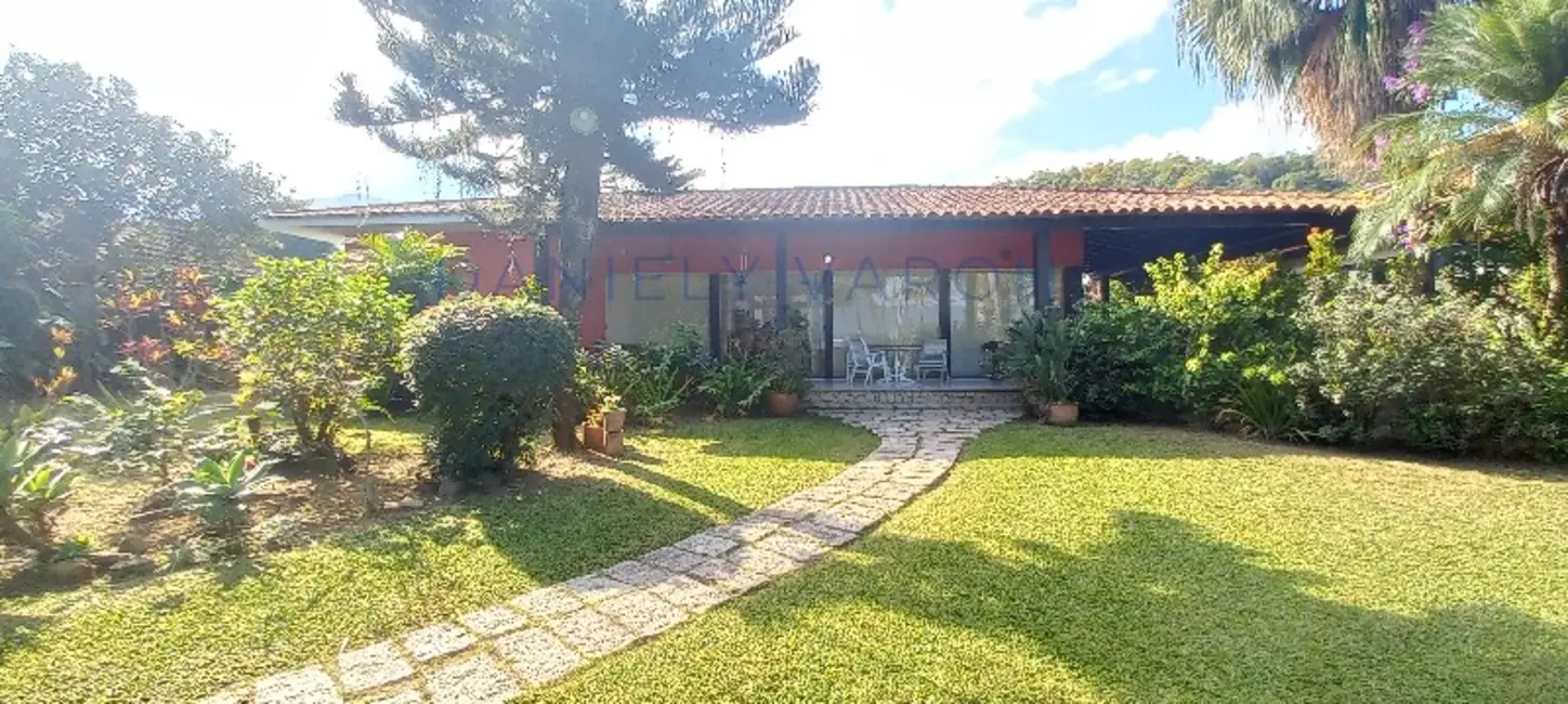 Foto 2 de Casa com 4 quartos à venda, 403m2 em Ilhabela - SP