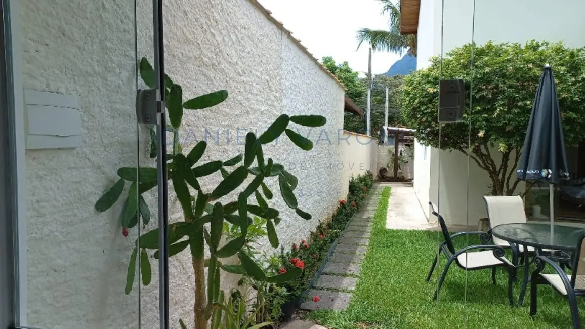 Foto 3 de Casa com 1 quarto para alugar, 25m2 em Ilhabela - SP