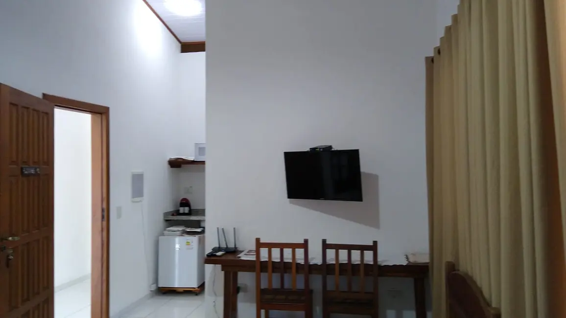 Foto 6 de Apartamento com 1 quarto para alugar, 28m2 em Ilhabela - SP