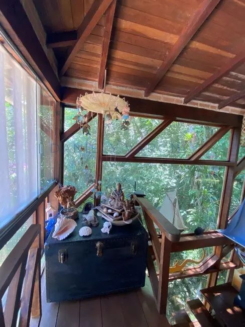 Foto 4 de Casa com 4 quartos à venda, 151m2 em Barra Velha, Ilhabela - SP