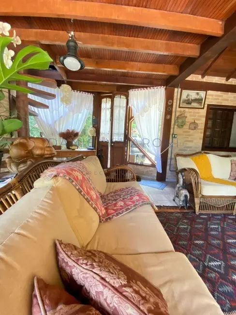 Foto 3 de Casa com 4 quartos à venda, 151m2 em Barra Velha, Ilhabela - SP