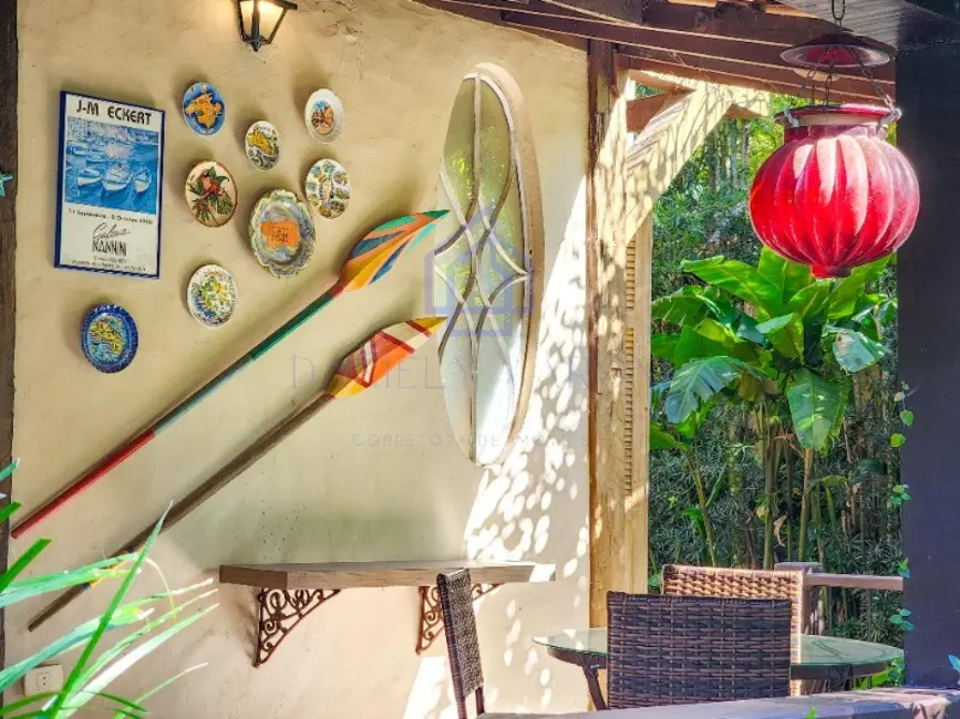 Foto 4 de Casa de Condomínio com 2 quartos à venda, 138m2 em Ilhabela - SP