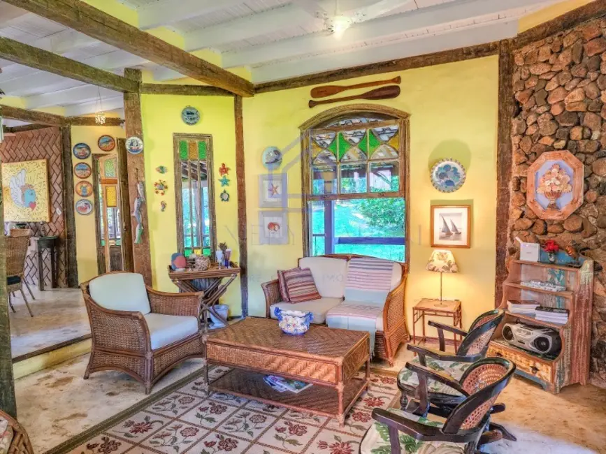Foto 9 de Casa de Condomínio com 2 quartos à venda, 138m2 em Ilhabela - SP
