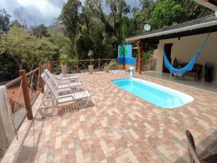 Foto 3 de Casa com 5 quartos à venda, 300m2 em Barra Velha, Ilhabela - SP