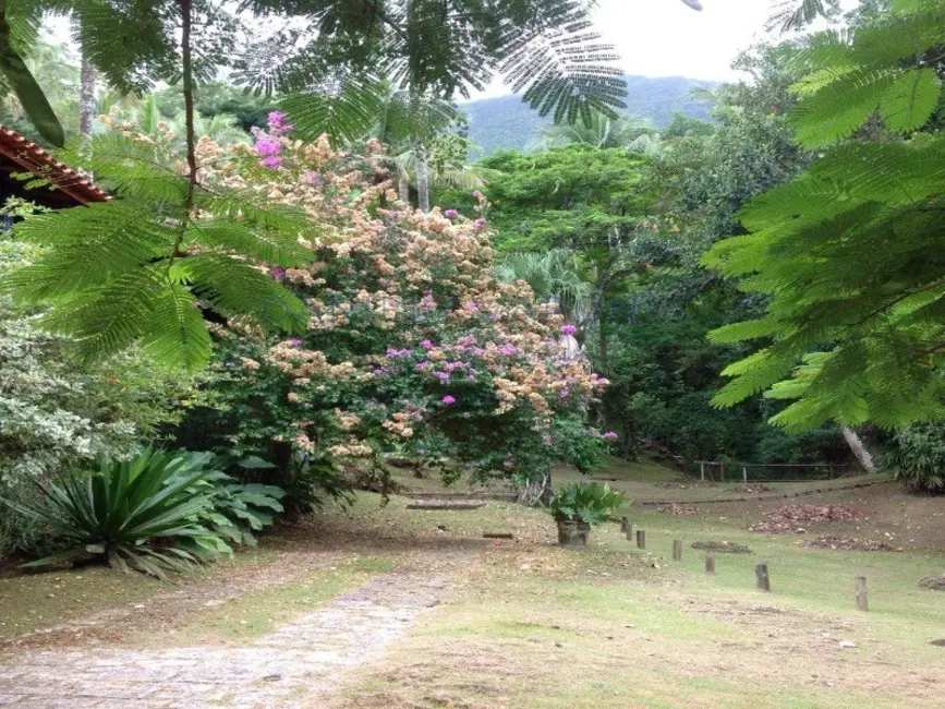 Foto 4 de Casa com 5 quartos à venda, 628m2 em Ilhabela - SP