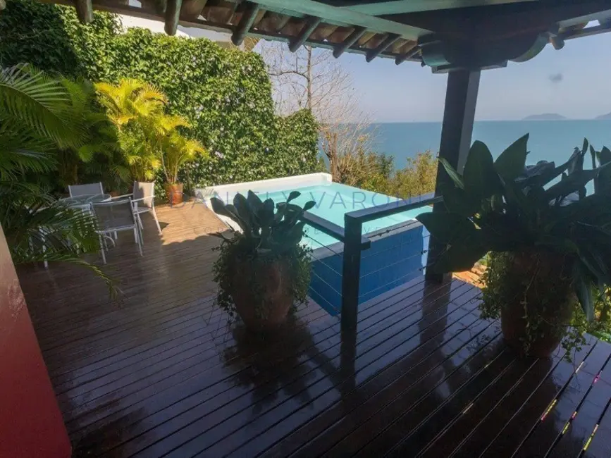 Foto 4 de Casa com 6 quartos à venda, 458m2 em Ilhabela - SP