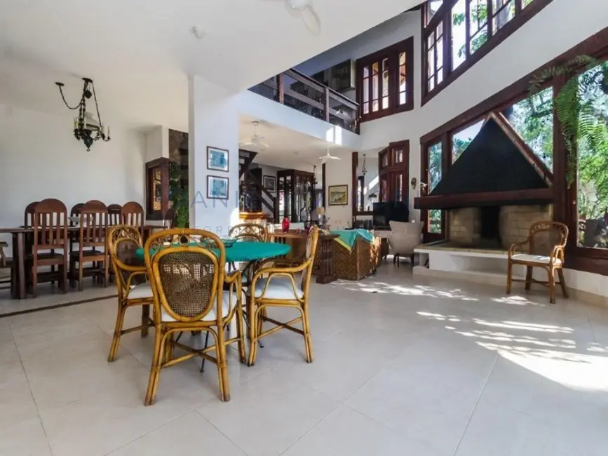 Foto 9 de Casa com 5 quartos à venda, 670m2 em Ilhabela - SP