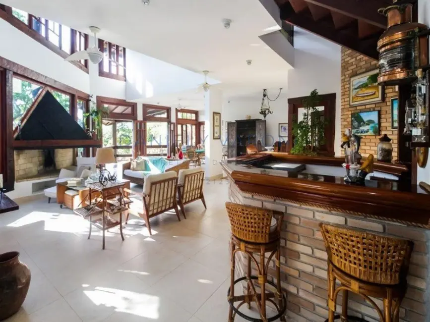 Foto 7 de Casa com 5 quartos à venda, 670m2 em Ilhabela - SP