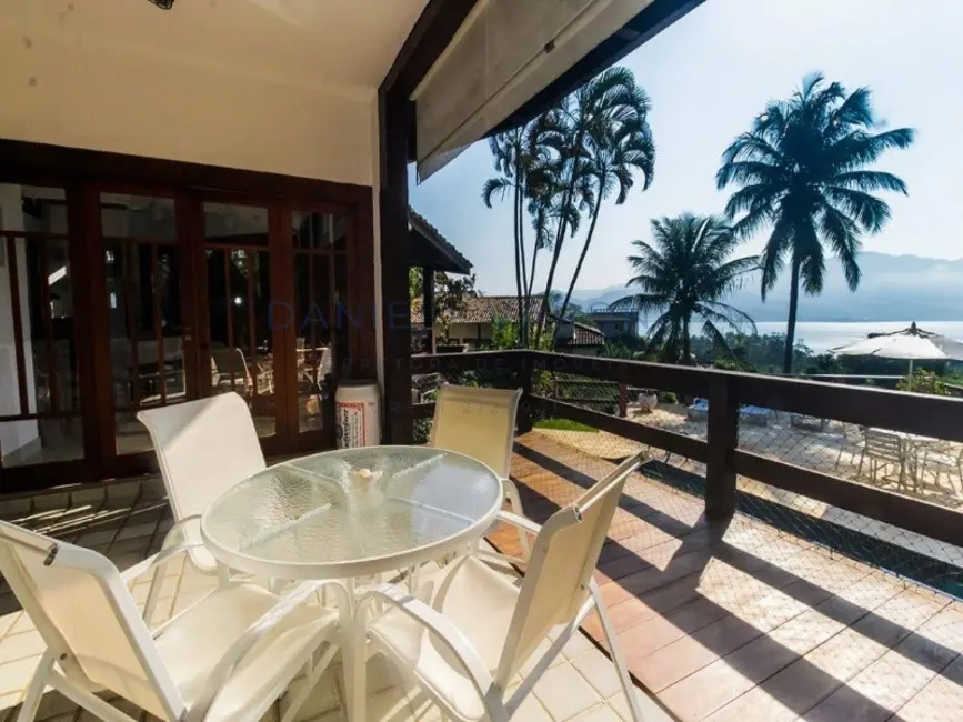 Foto 3 de Casa com 5 quartos à venda, 670m2 em Ilhabela - SP