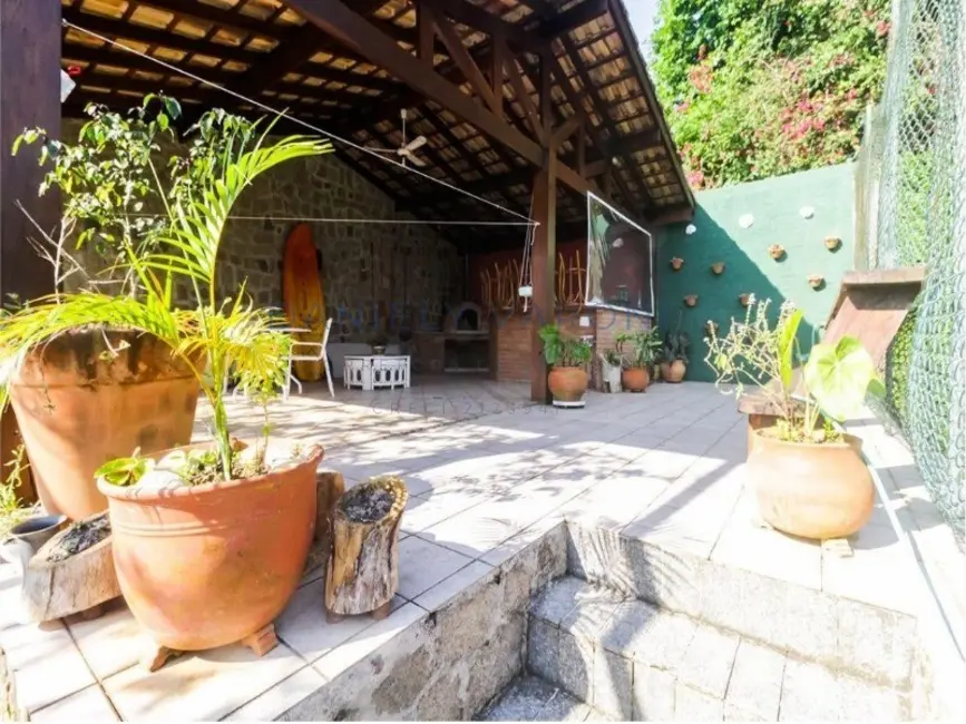 Foto 4 de Casa com 5 quartos à venda, 670m2 em Ilhabela - SP