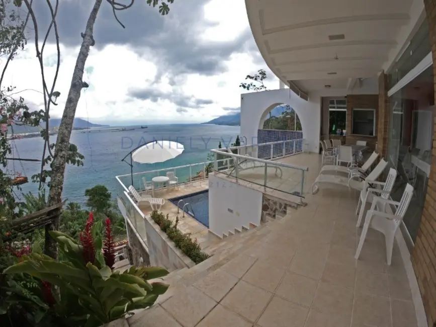 Foto 3 de Casa de Condomínio com 6 quartos à venda, 313m2 em Ilhabela - SP