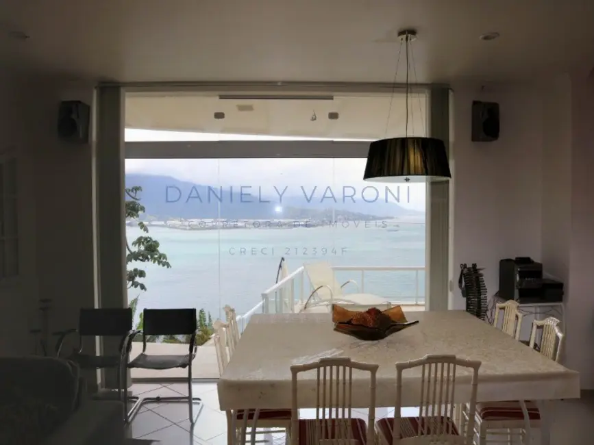 Foto 6 de Casa de Condomínio com 6 quartos à venda, 313m2 em Ilhabela - SP