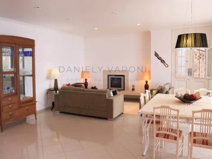 Foto 9 de Casa de Condomínio com 6 quartos à venda, 313m2 em Ilhabela - SP