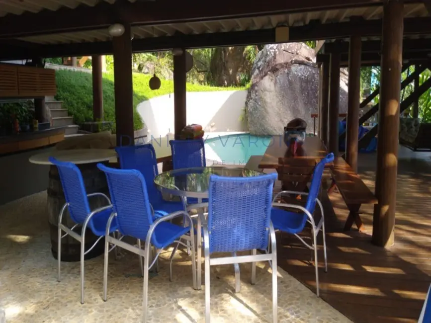 Foto 3 de Casa de Condomínio com 4 quartos à venda, 394m2 em Ilhabela - SP