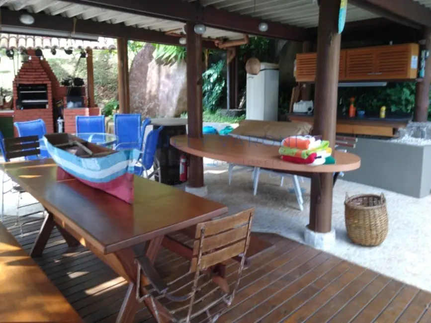 Foto 4 de Casa de Condomínio com 4 quartos à venda, 394m2 em Ilhabela - SP