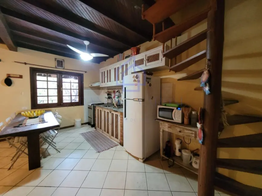 Foto 4 de Casa de Condomínio com 2 quartos à venda, 110m2 em Ilhabela - SP