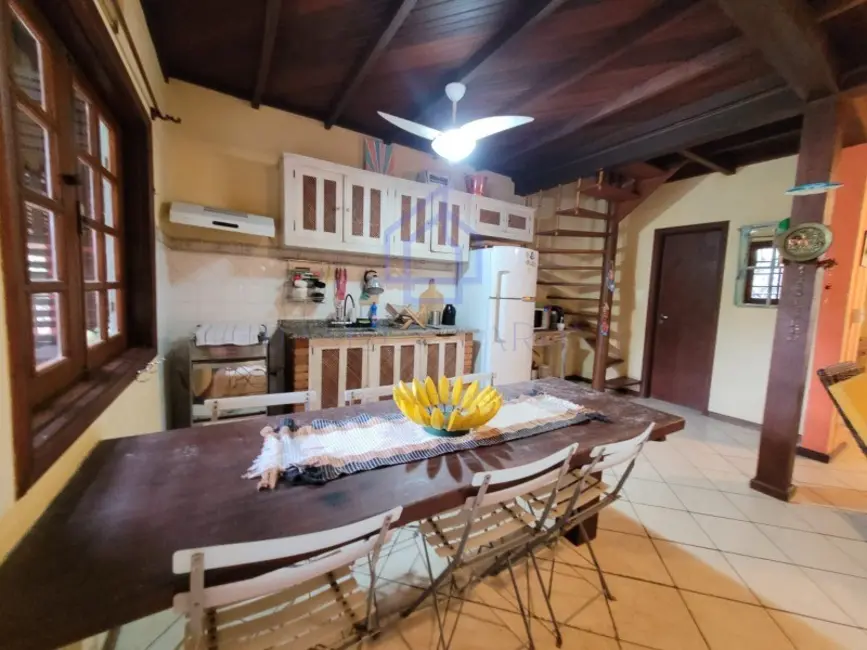 Foto 5 de Casa de Condomínio com 2 quartos à venda, 110m2 em Ilhabela - SP