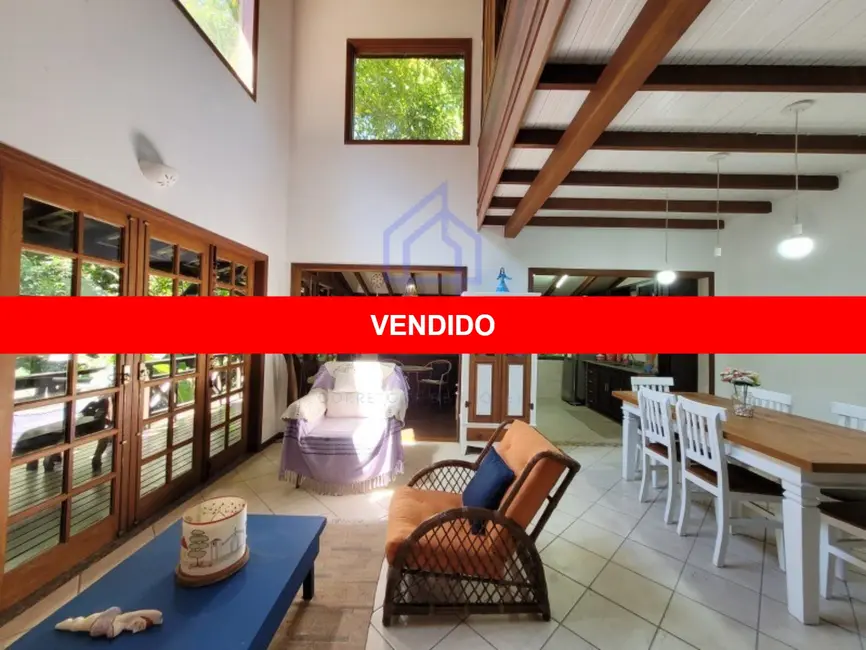 Foto 1 de Casa de Condomínio com 2 quartos à venda, 100m2 em Ilhabela - SP