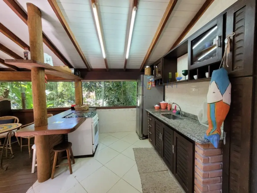 Foto 8 de Casa de Condomínio com 2 quartos à venda, 100m2 em Ilhabela - SP