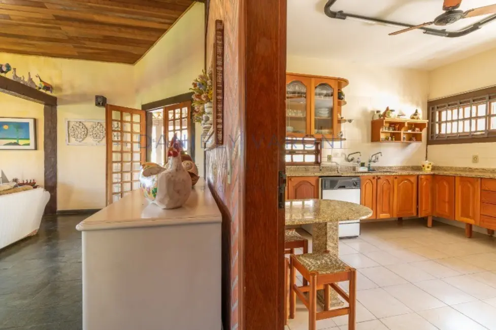 Foto 9 de Casa com 4 quartos à venda, 311m2 em Ilhabela - SP