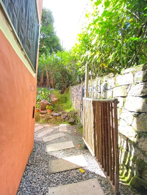 Foto 8 de Apartamento com 1 quarto para alugar, 20m2 em Ilhabela - SP