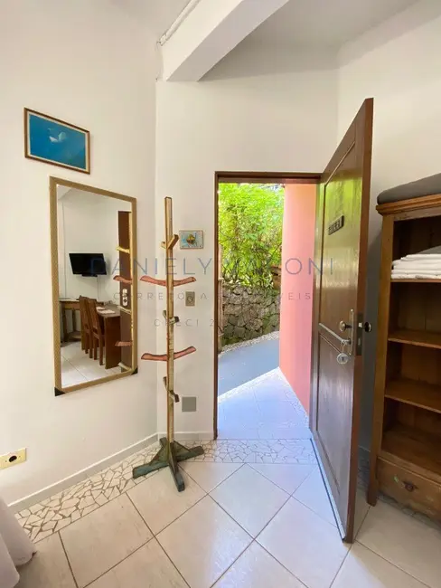 Foto 4 de Apartamento com 1 quarto para alugar, 20m2 em Ilhabela - SP