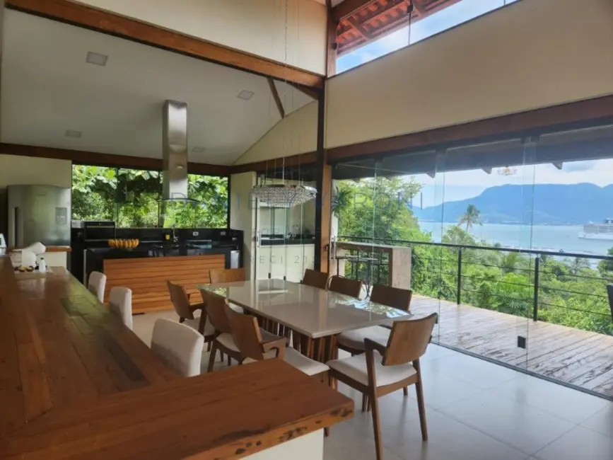 Foto 5 de Casa de Condomínio com 4 quartos à venda, 360m2 em Ilhabela - SP