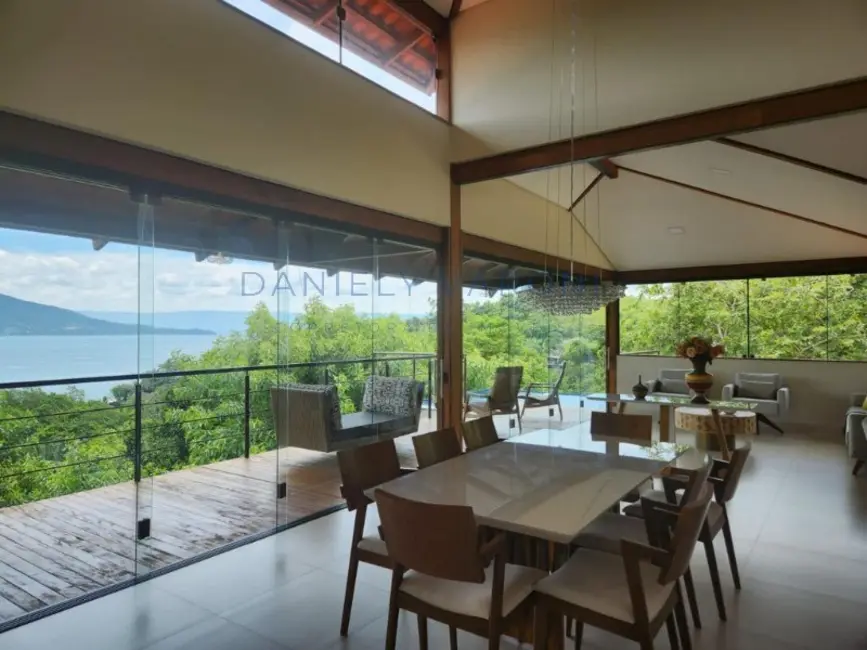 Foto 6 de Casa de Condomínio com 4 quartos à venda, 360m2 em Ilhabela - SP