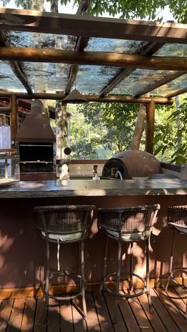 Foto 3 de Casa de Condomínio com 3 quartos à venda, 200m2 em Ilhabela - SP